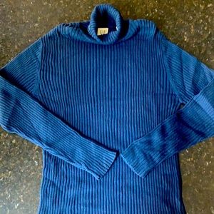 GAP blue turtleneck sweater size L